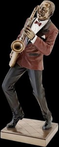 Jazzmusiker figur i bronzefinish set fra siden med detaljeret saxofon
